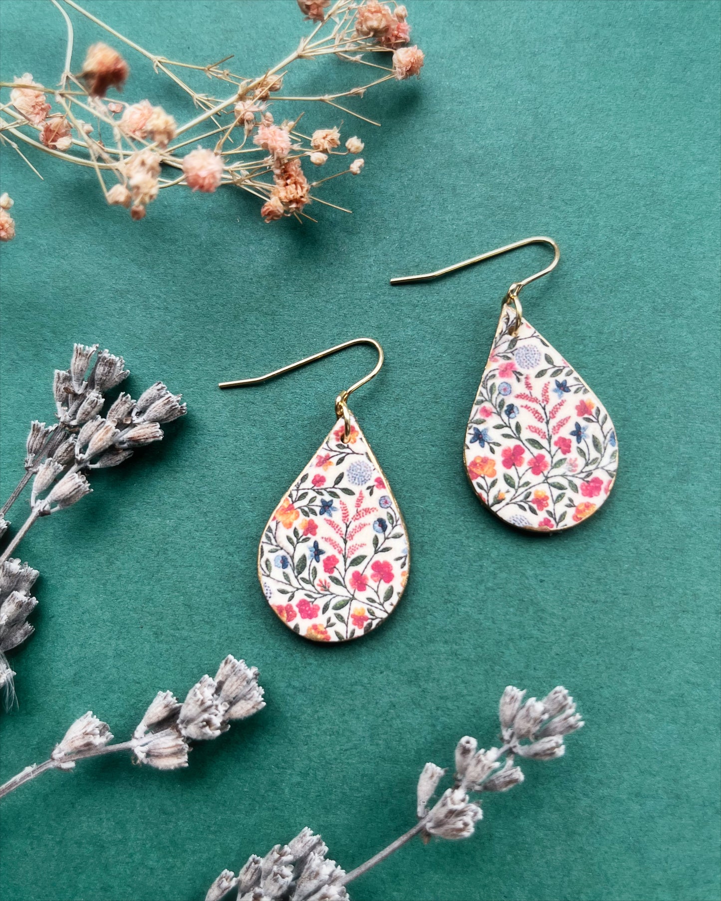 Floral print teardrop earrings