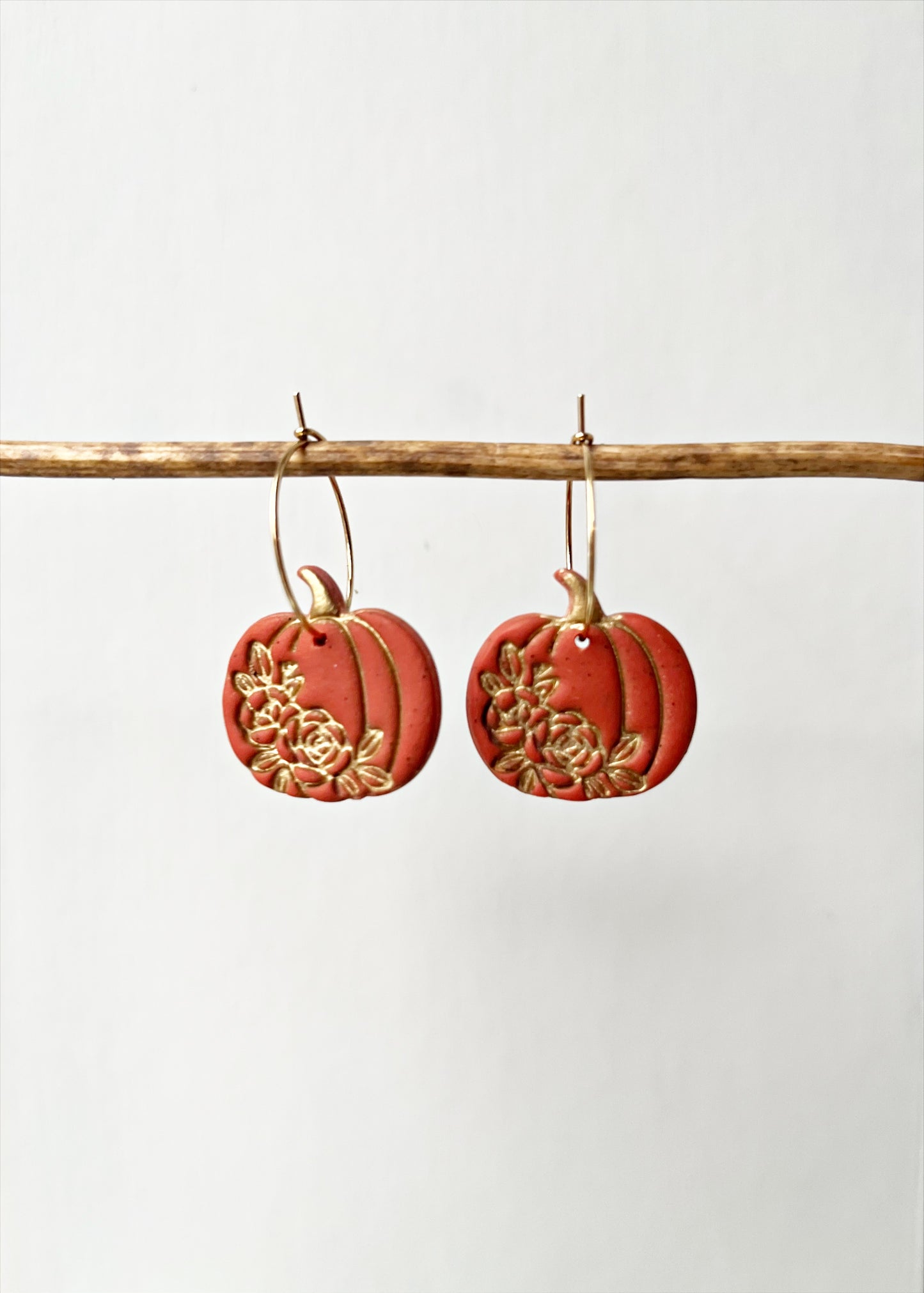 Gold Floral detail pumpkin earrings